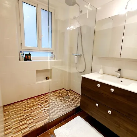 Privee Rive Gauche Homestay